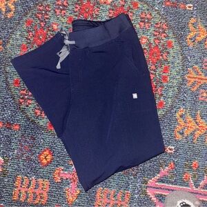 Figs Yola skinny scrub pants